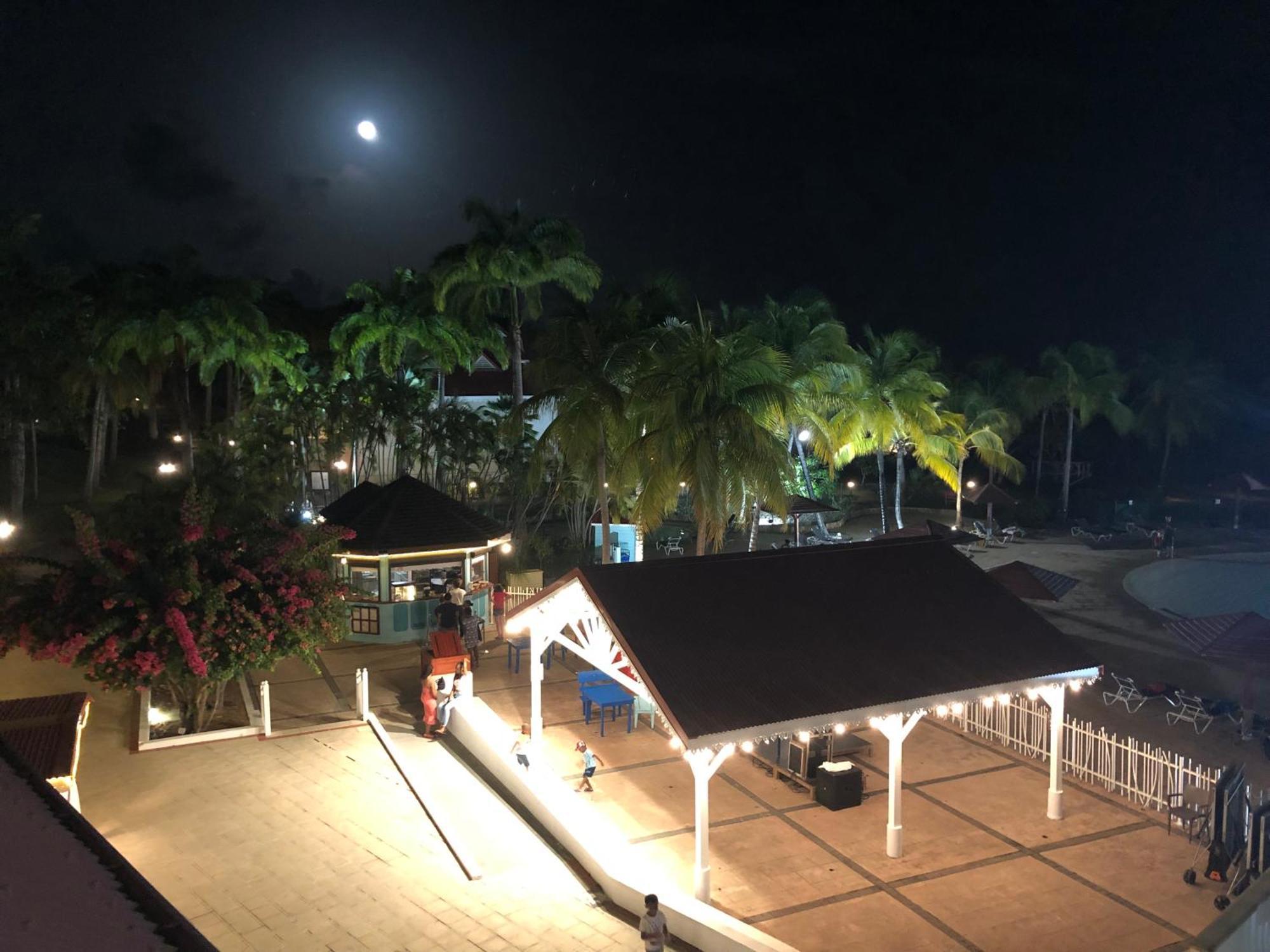 Ti Kaz Funky Host -T3 Vue Mer Premium 3 Etoiles - Village Vacances Sainte Anne Guadeloupe Exteriér fotografie
